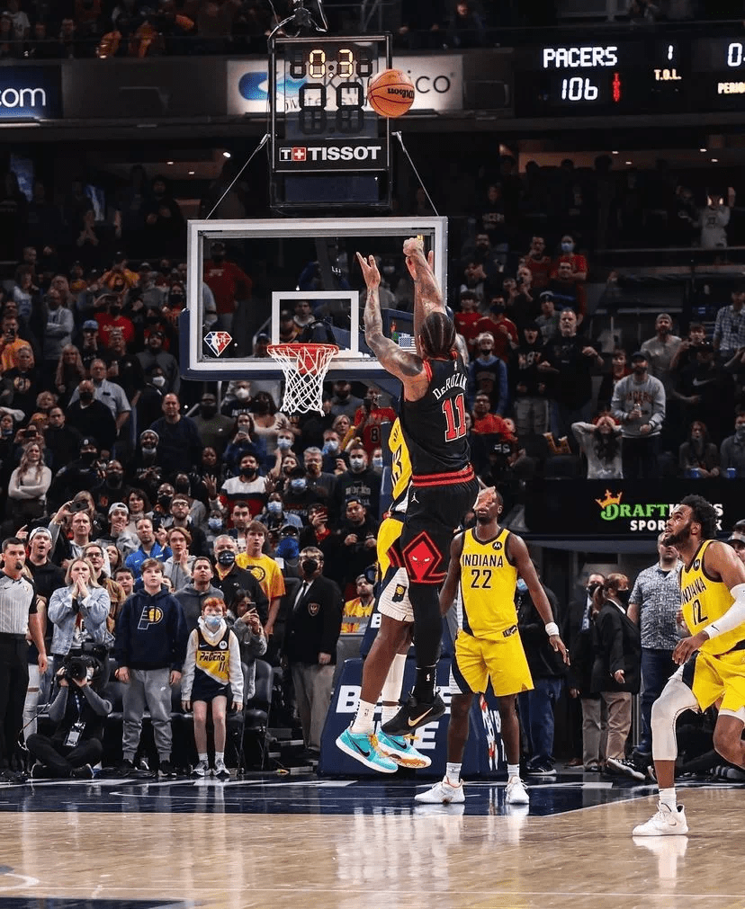 爱游戏游戏平台-雷霆对战森林狼g4全场回放