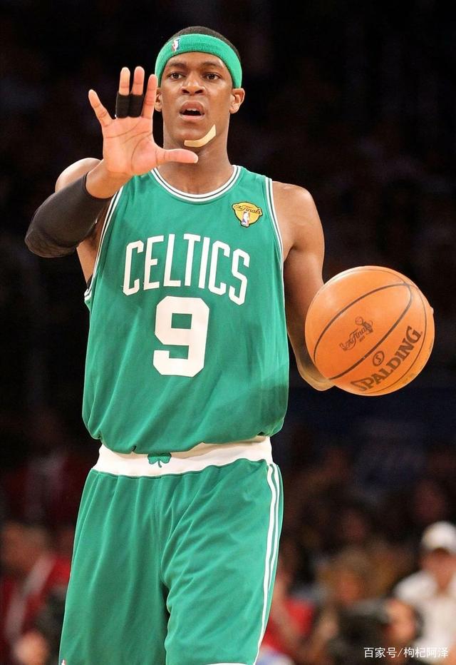 爱游戏官网-解放军叔叔直挺挺的站着